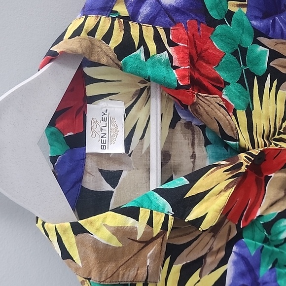 Hawaiian Button Up - Picture 2 of 3